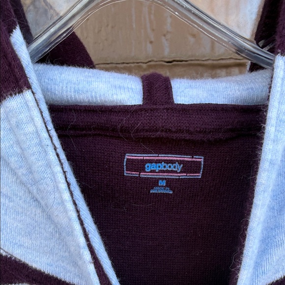 Gap Robe - Picture 2 of 5